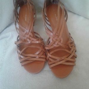 Bandolino Carmel sandals